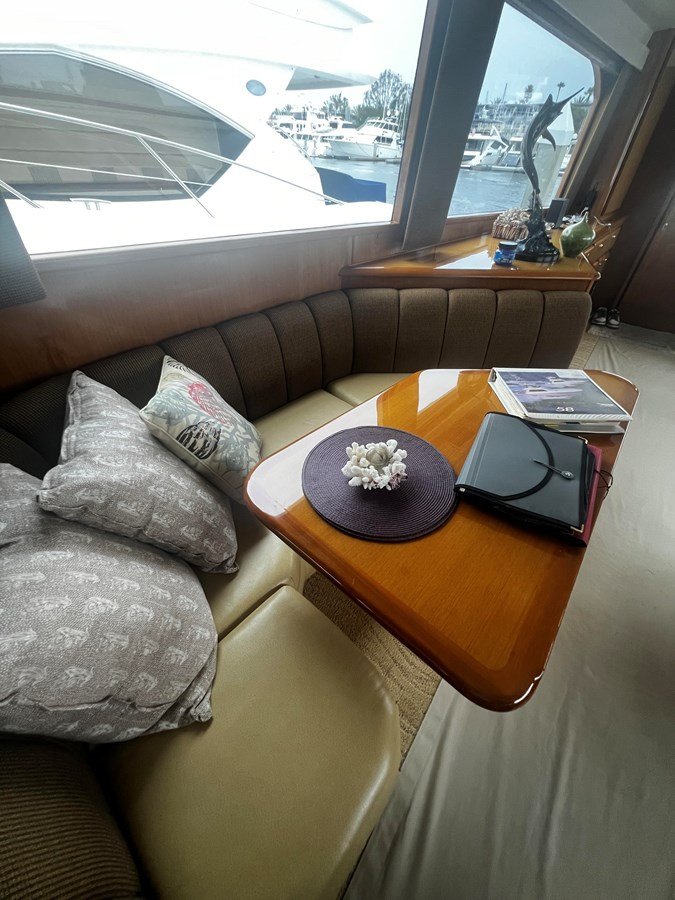 https://arconyachts.ams3.digitaloceanspaces.com/120468/conversions/large_4693017-optimize.jpg