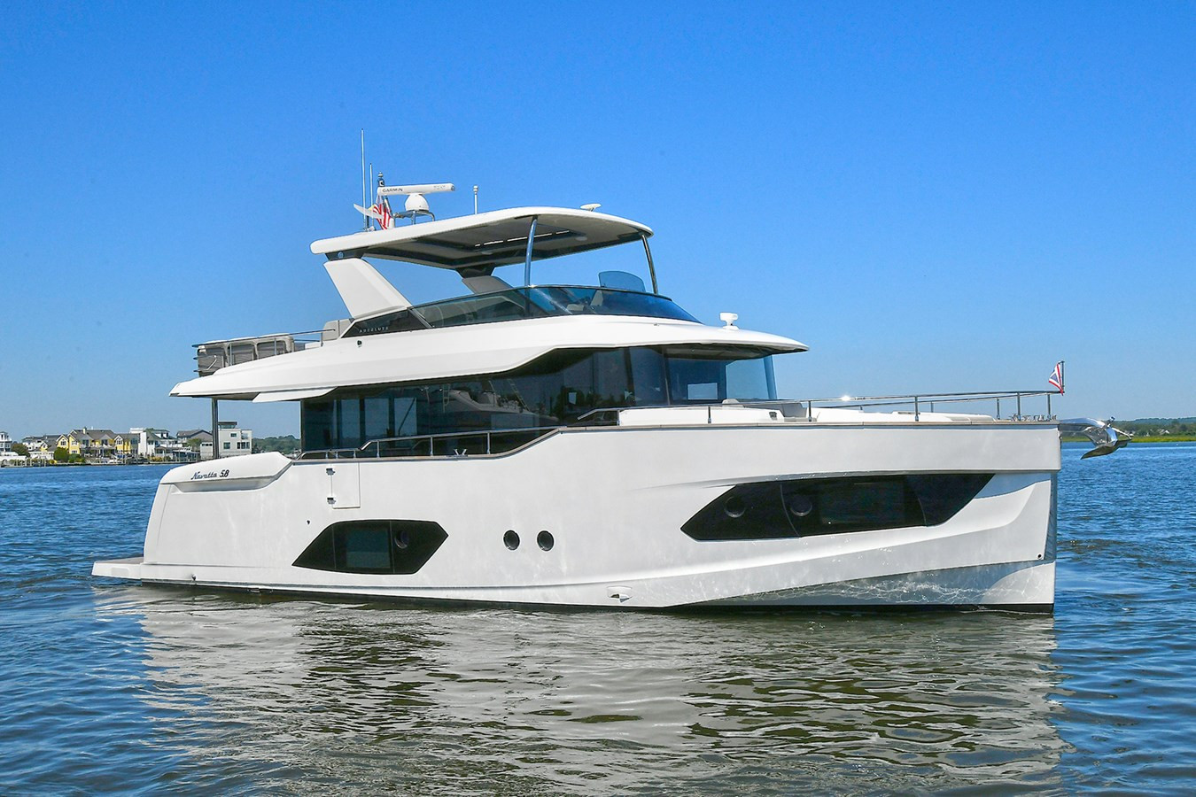 https://arconyachts.ams3.digitaloceanspaces.com/120540/conversions/large_4760031-optimize.jpg