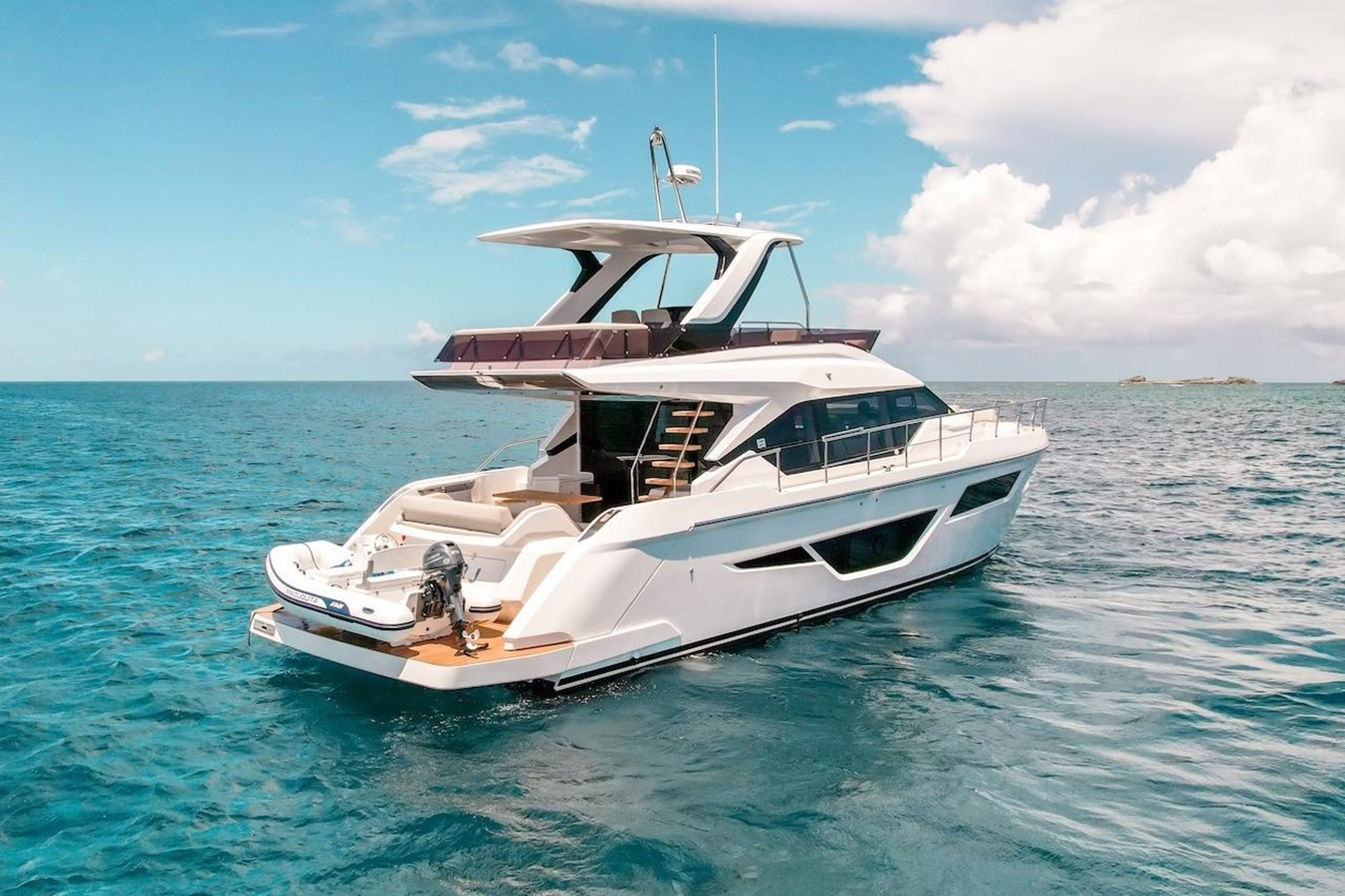https://arconyachts.ams3.digitaloceanspaces.com/120674/conversions/large_4803606-optimize.jpg