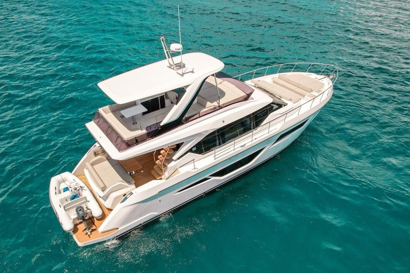https://arconyachts.ams3.digitaloceanspaces.com/120680/conversions/large_4803608-optimize.jpg