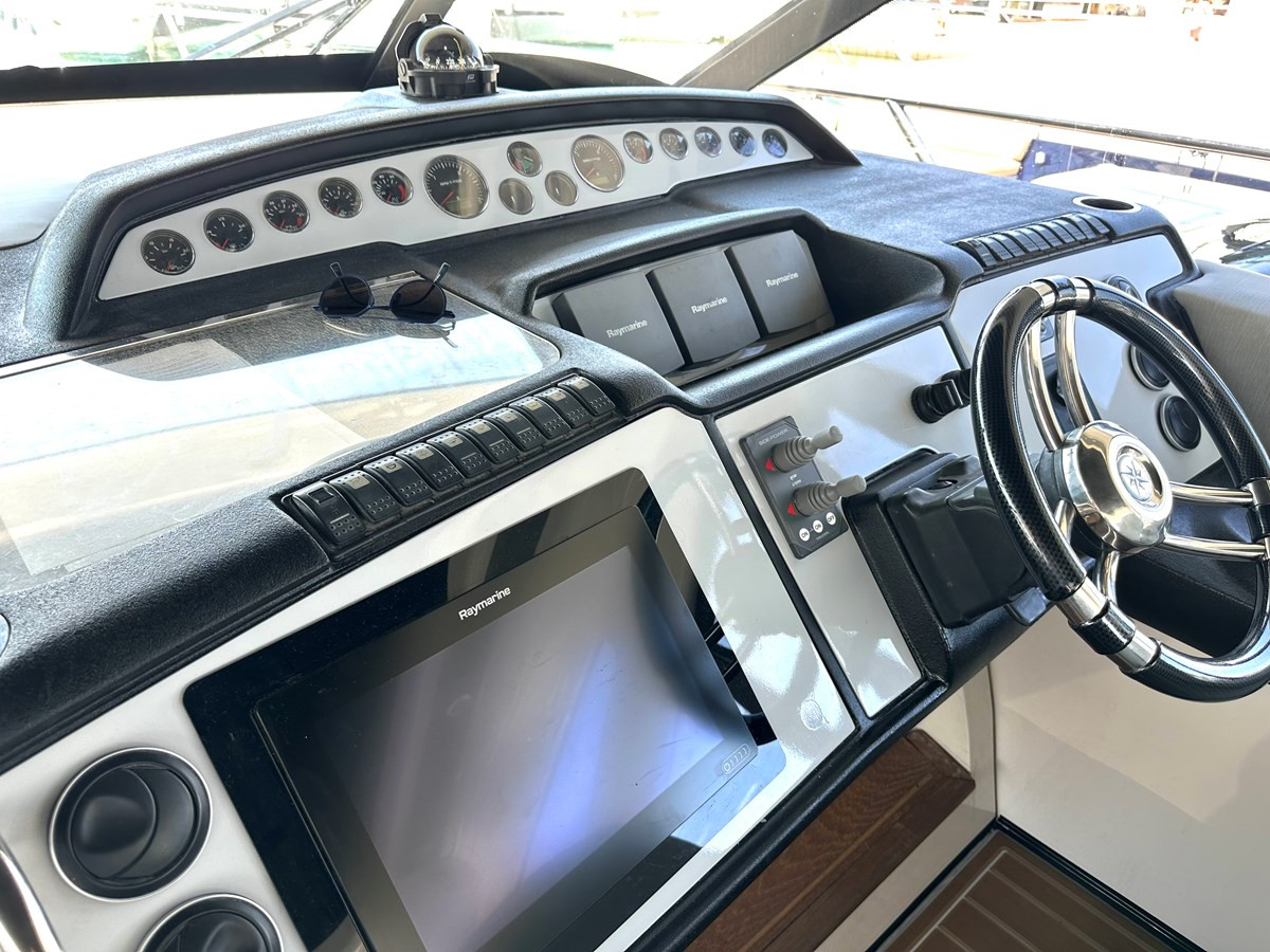https://arconyachts.ams3.digitaloceanspaces.com/120798/conversions/large_4304552-optimize.jpg