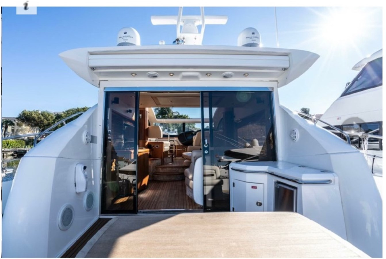https://arconyachts.ams3.digitaloceanspaces.com/120801/conversions/large_3545057-optimize.jpg