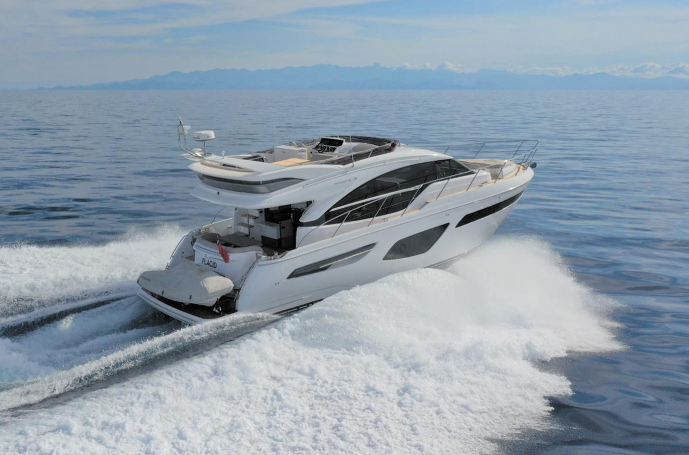 https://arconyachts.ams3.digitaloceanspaces.com/120842/conversions/large_4439281-optimize.jpg