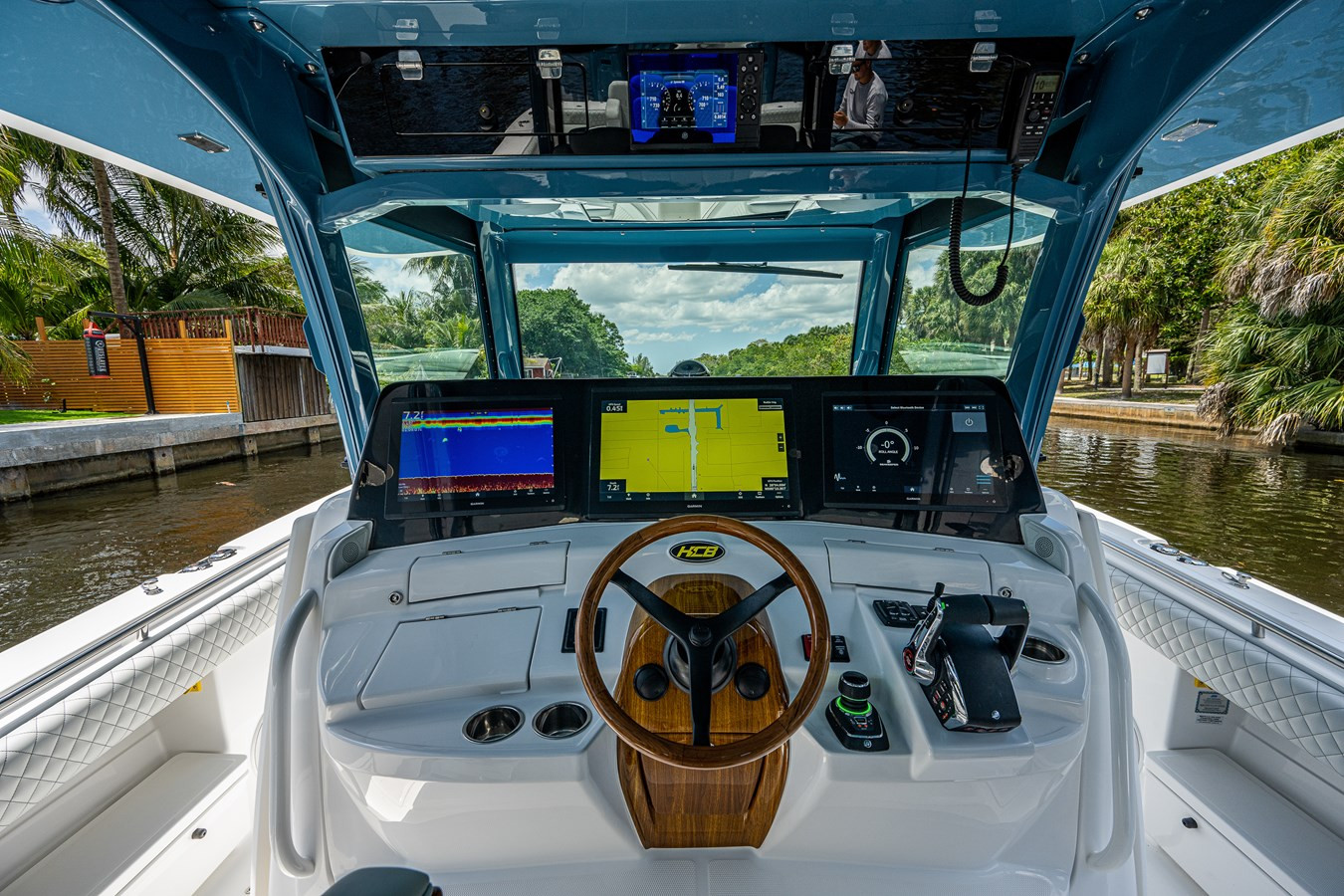 https://arconyachts.ams3.digitaloceanspaces.com/120879/conversions/large_4658316-optimize.jpg