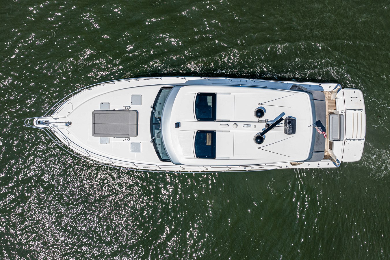 https://arconyachts.ams3.digitaloceanspaces.com/120983/conversions/large_4503035-optimize.jpg