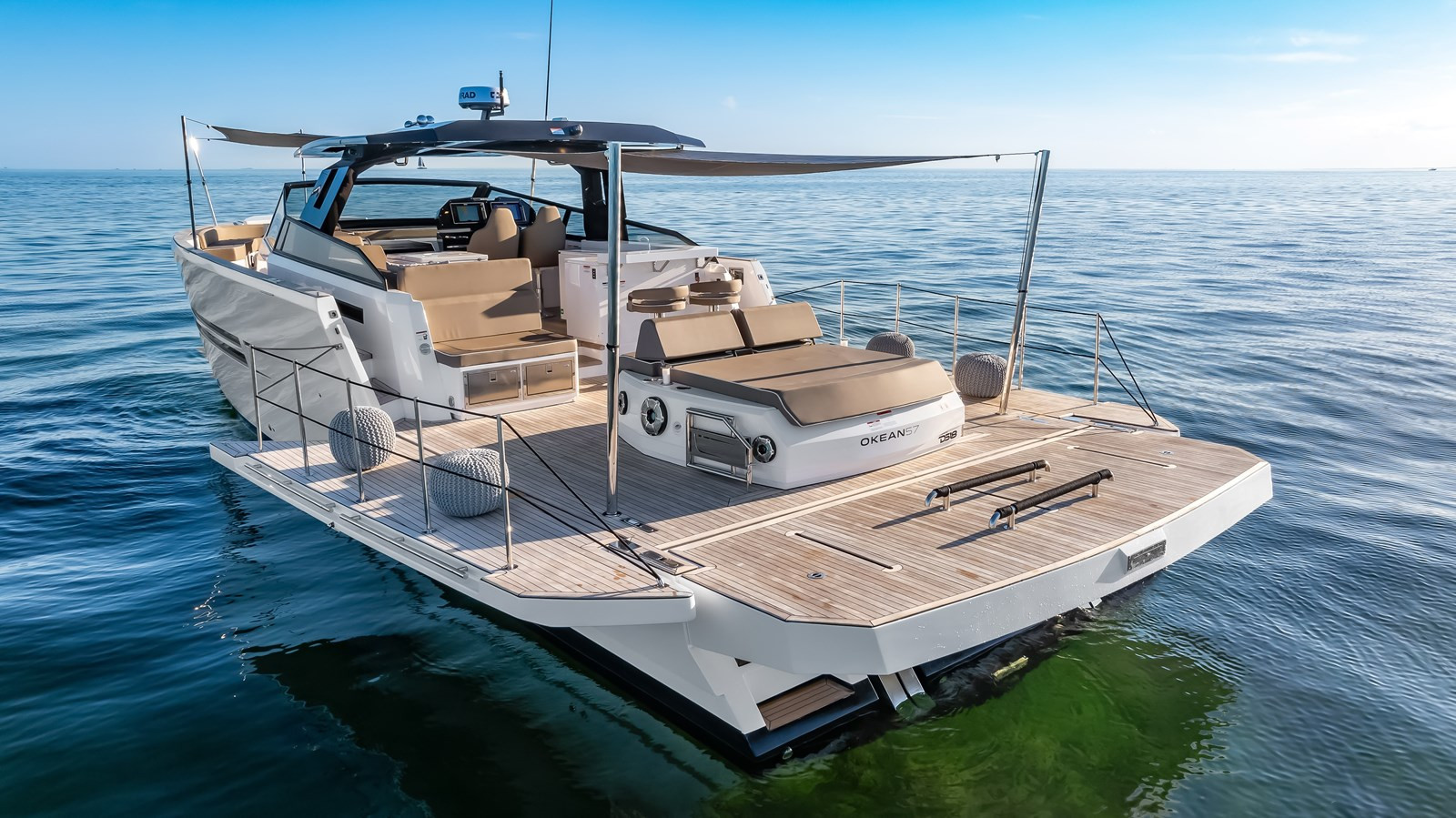 https://arconyachts.ams3.digitaloceanspaces.com/121163/conversions/large_4512960-optimize.jpg