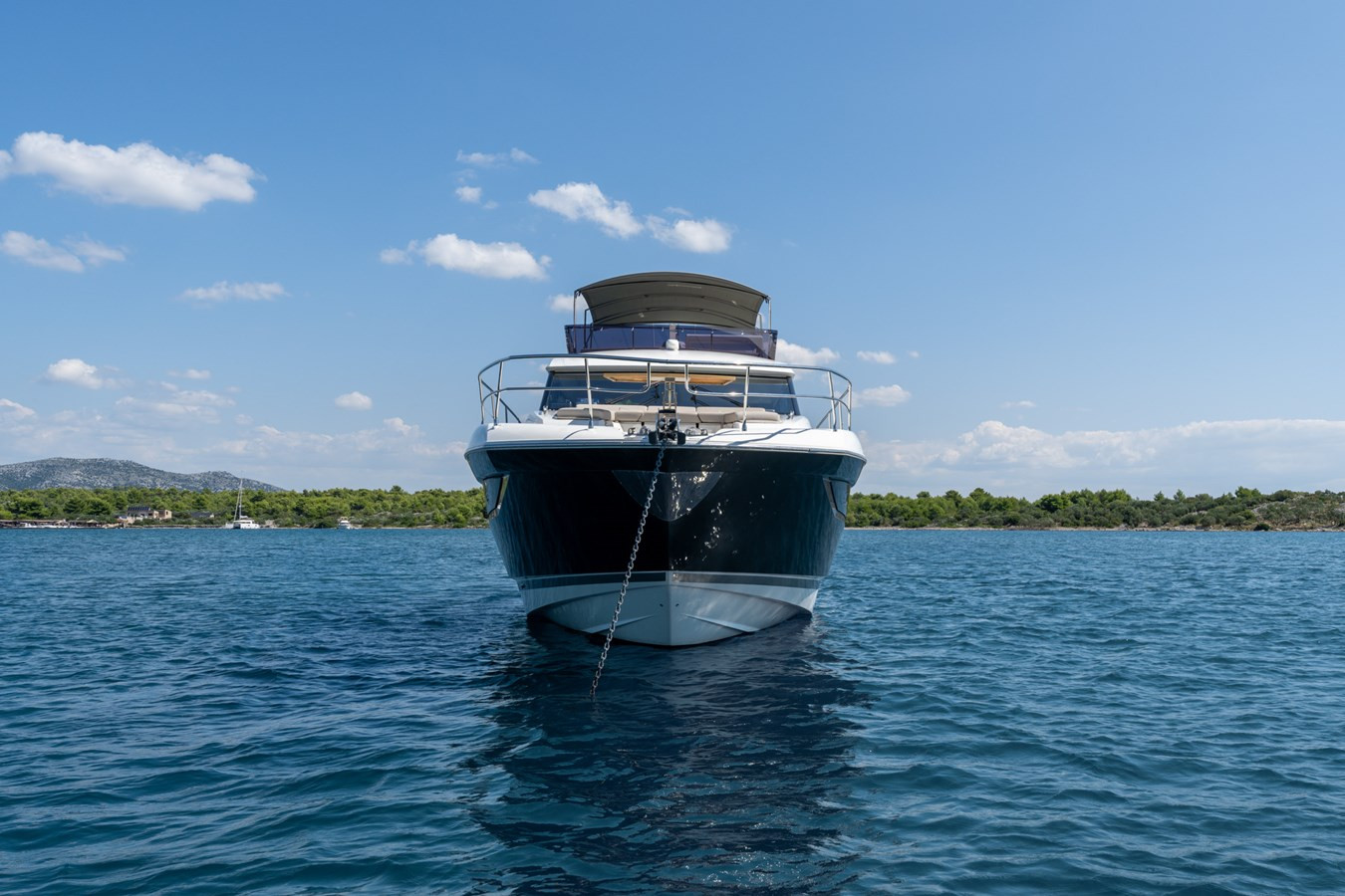 https://arconyachts.ams3.digitaloceanspaces.com/121296/conversions/large_4803249-optimize.jpg