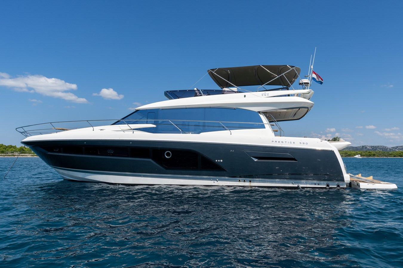https://arconyachts.ams3.digitaloceanspaces.com/121299/conversions/large_4803252-optimize.jpg