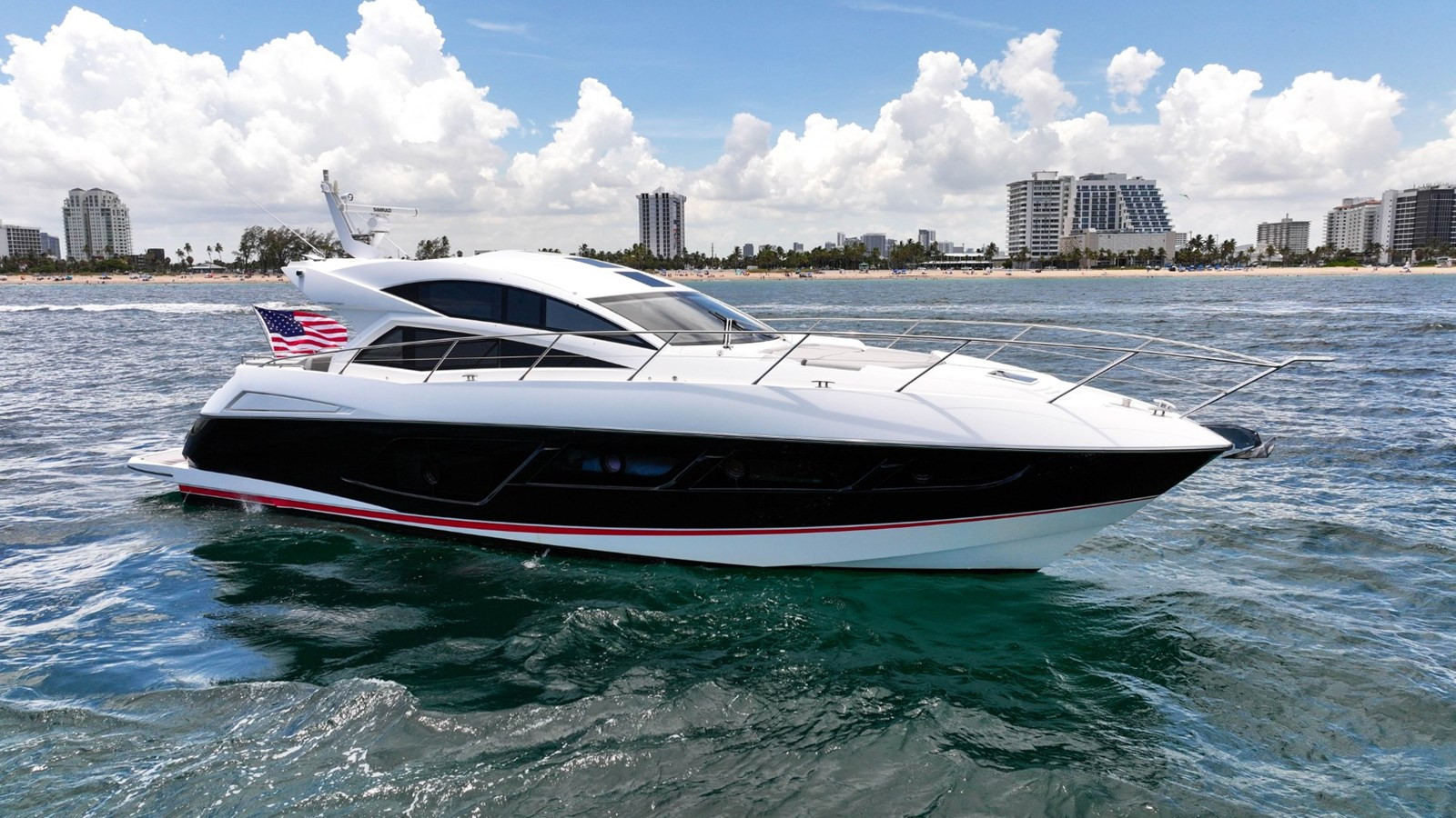 https://arconyachts.ams3.digitaloceanspaces.com/121325/conversions/large_4858302-optimize.jpg