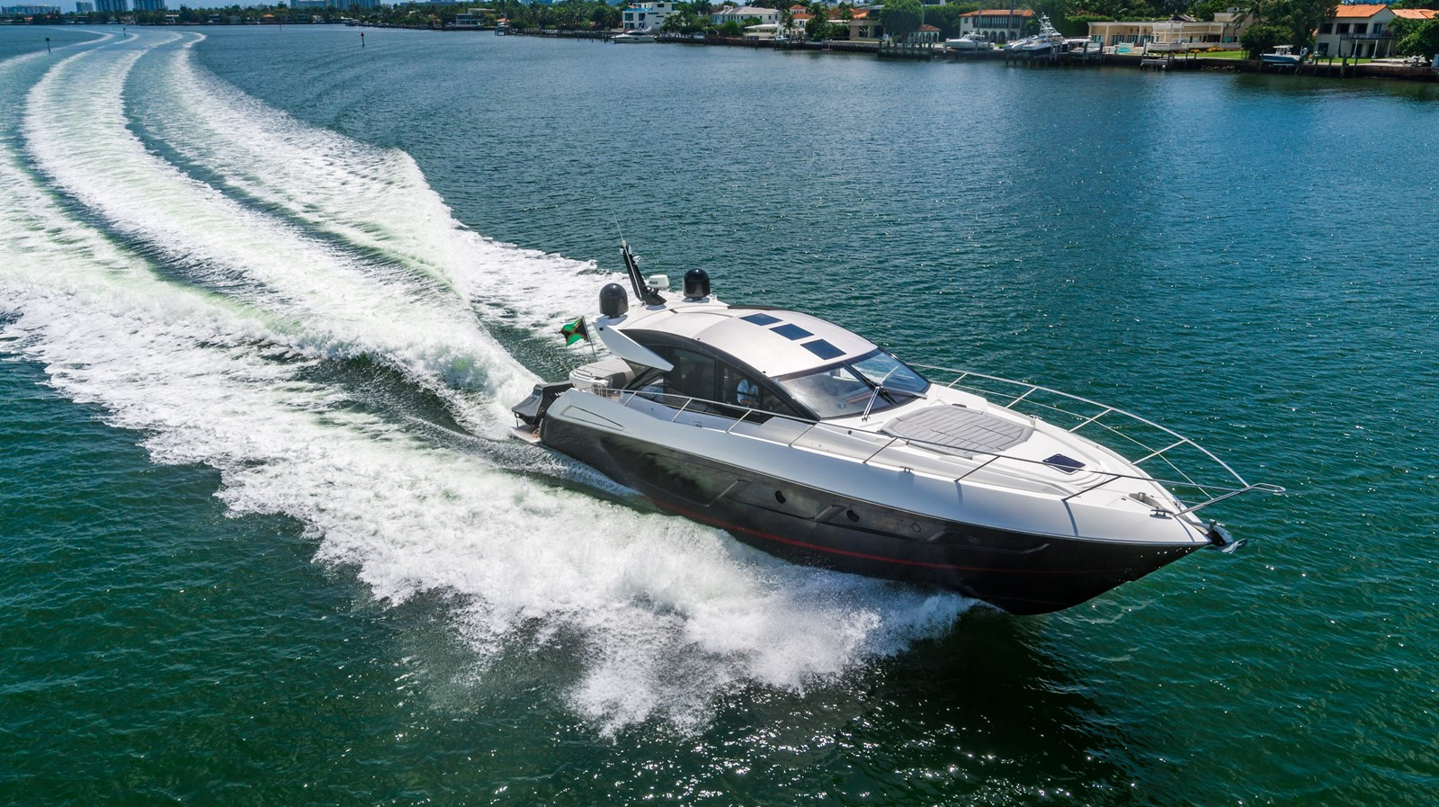 https://arconyachts.ams3.digitaloceanspaces.com/121398/conversions/large_3023927-optimize.jpg