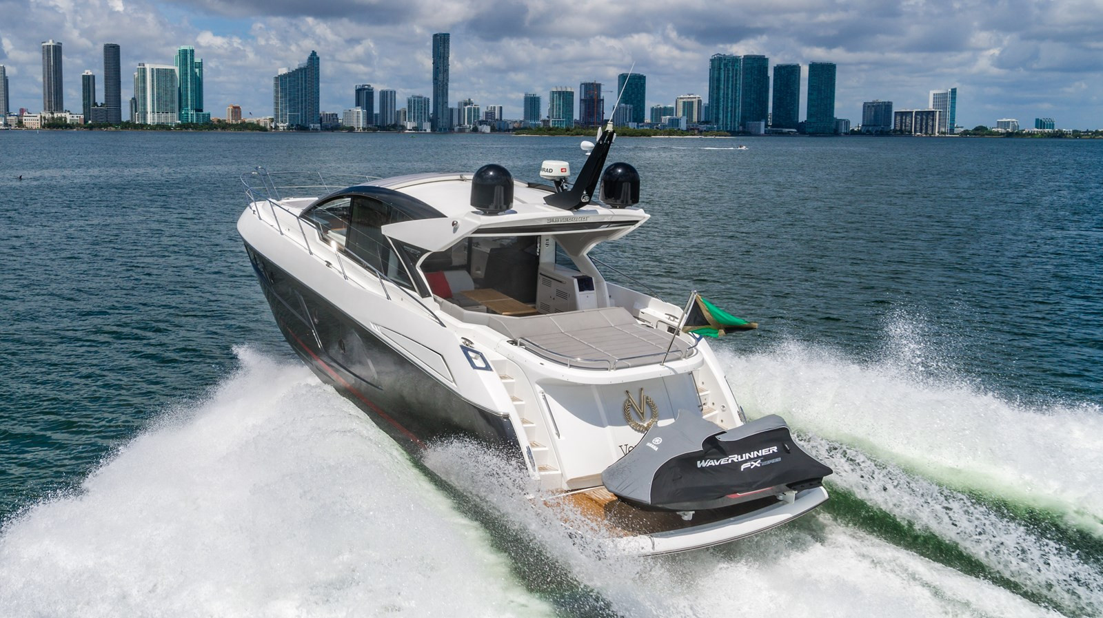 https://arconyachts.ams3.digitaloceanspaces.com/121428/conversions/large_3023937-optimize.jpg