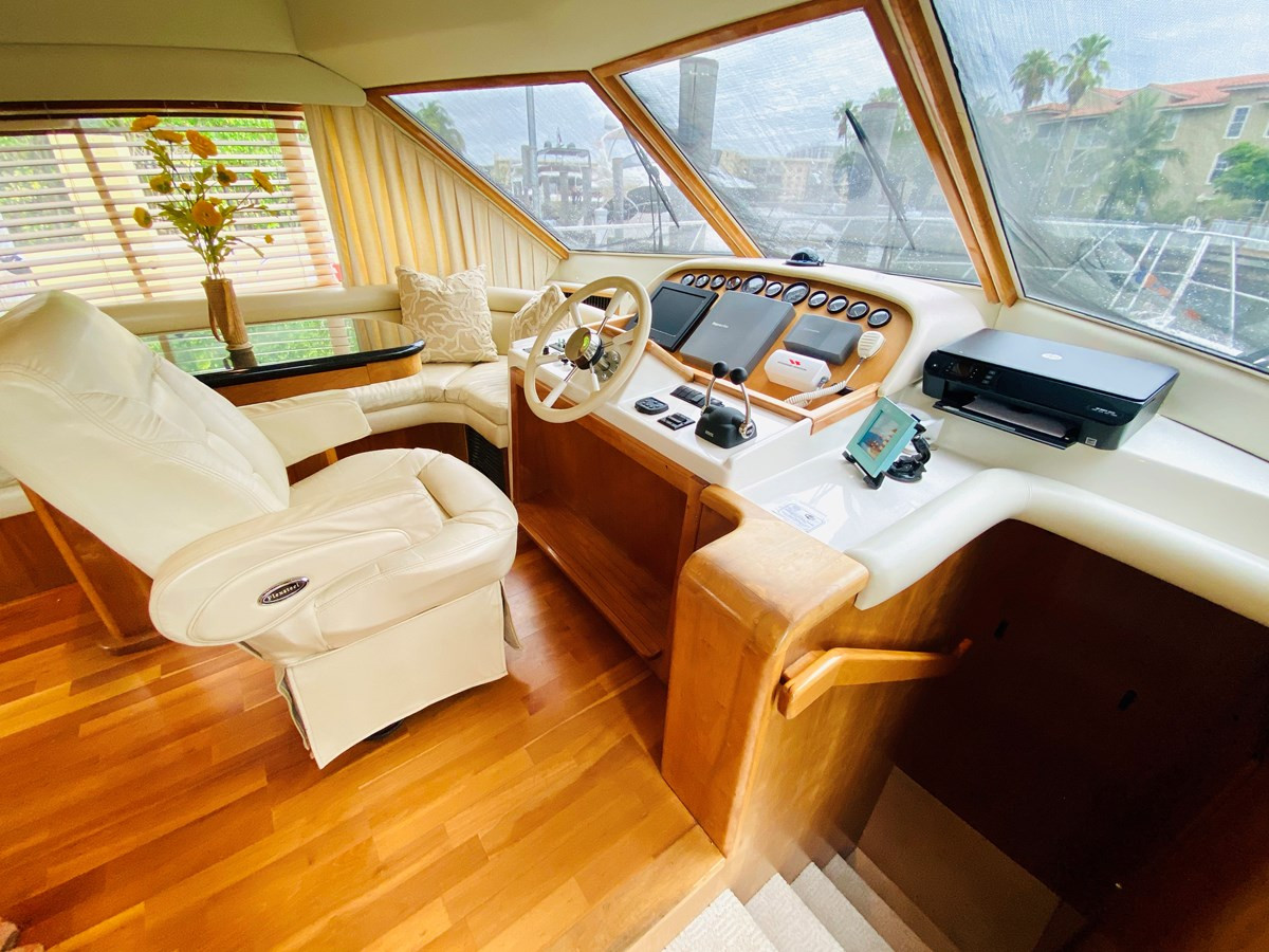 https://arconyachts.ams3.digitaloceanspaces.com/121595/conversions/large_3030568-optimize.jpg