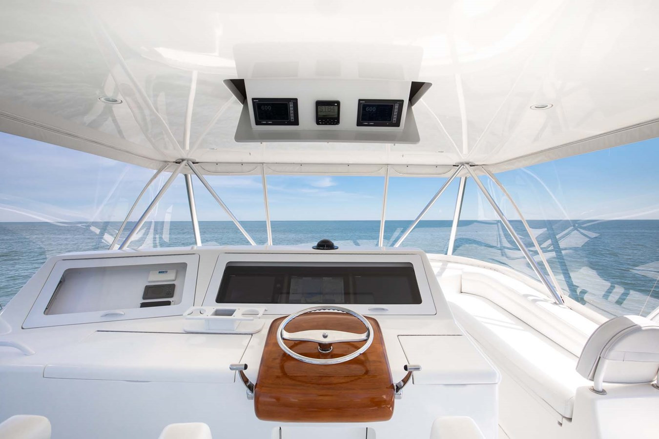 https://arconyachts.ams3.digitaloceanspaces.com/121722/conversions/large_4440630-optimize.jpg