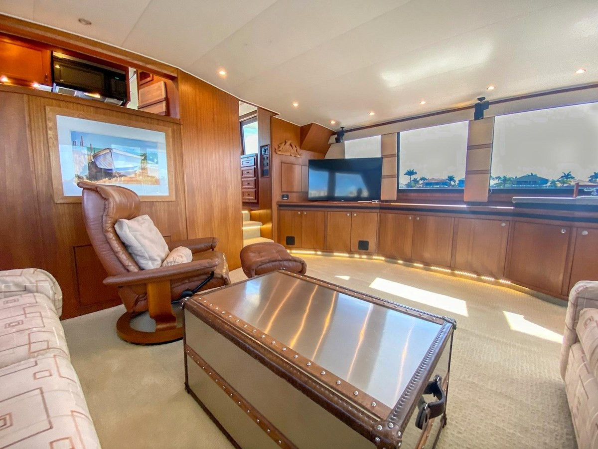 https://arconyachts.ams3.digitaloceanspaces.com/121723/conversions/large_3597694-optimize.jpg