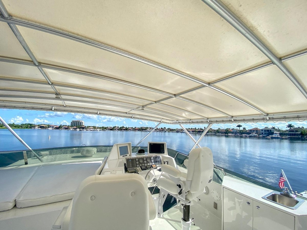 https://arconyachts.ams3.digitaloceanspaces.com/121824/conversions/large_3597729-optimize.jpg
