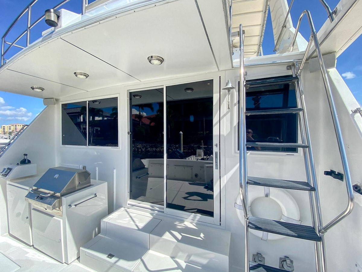 https://arconyachts.ams3.digitaloceanspaces.com/121842/conversions/large_3597735-optimize.jpg