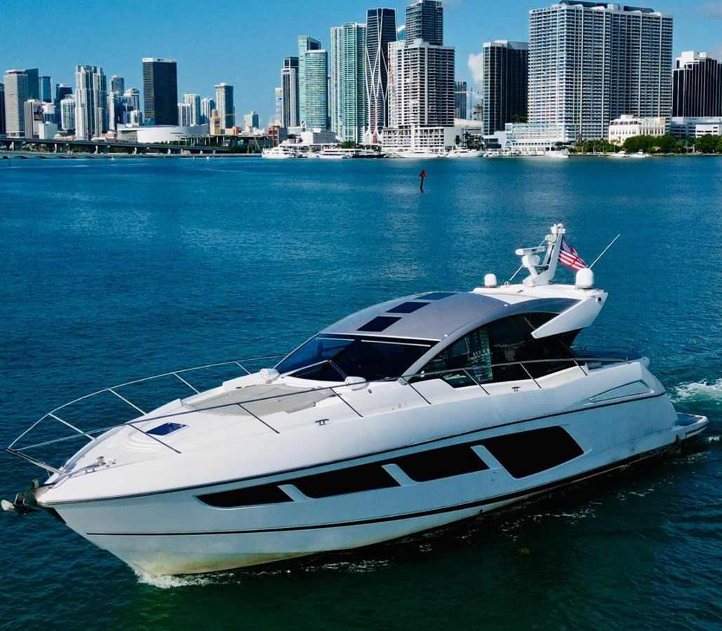 https://arconyachts.ams3.digitaloceanspaces.com/122082/conversions/large_4450213-optimize.jpg