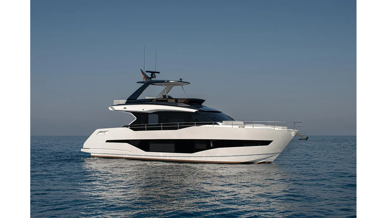 https://arconyachts.ams3.digitaloceanspaces.com/122242/conversions/large_4381443-optimize.jpg
