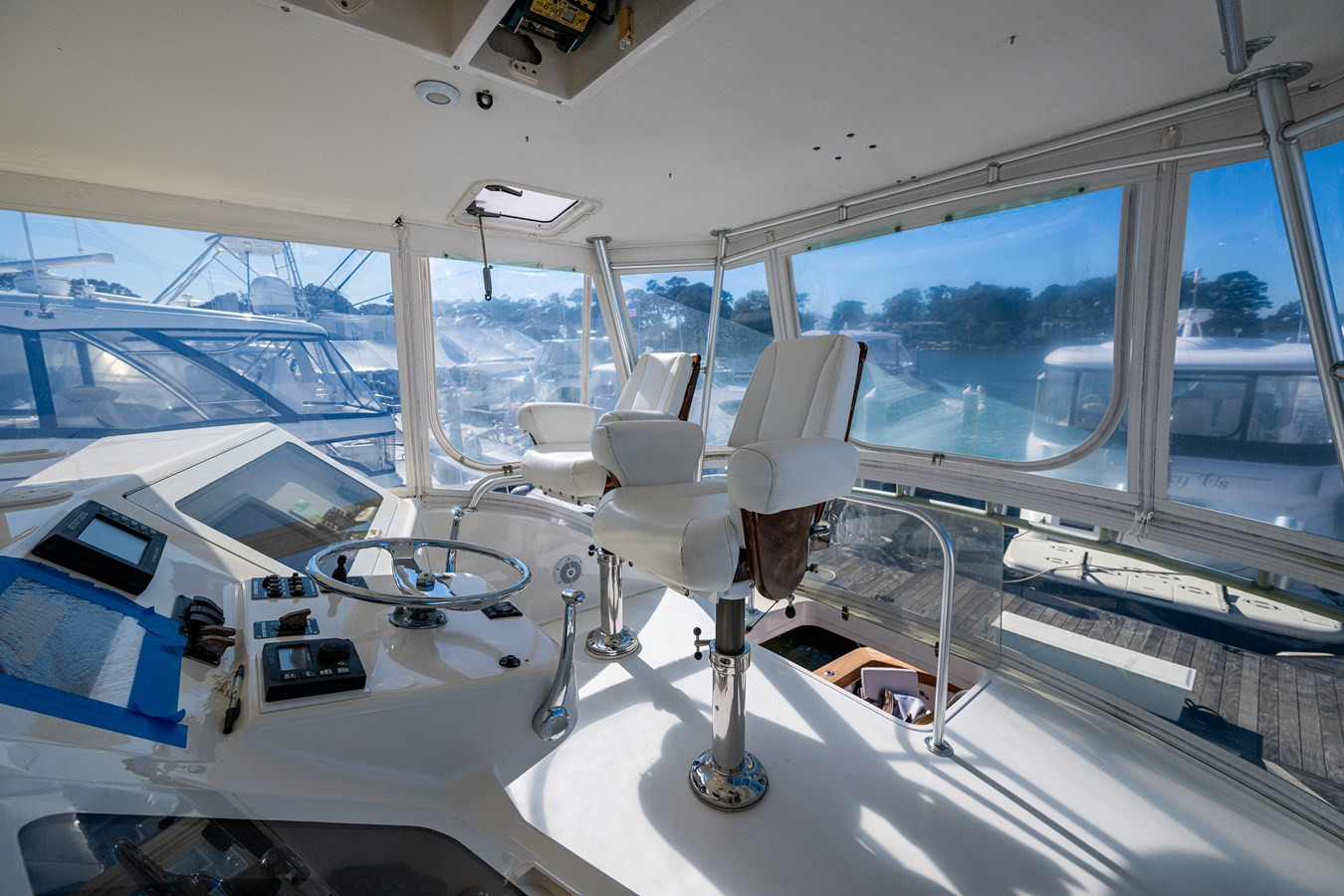 https://arconyachts.ams3.digitaloceanspaces.com/122296/conversions/large_4726819-optimize.jpg