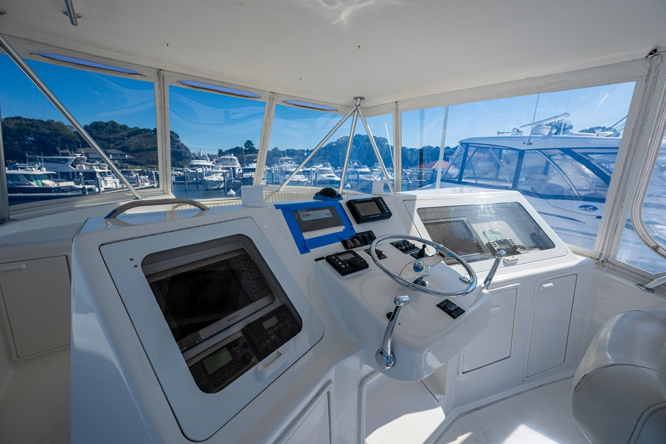 https://arconyachts.ams3.digitaloceanspaces.com/122303/conversions/large_4726821-optimize.jpg