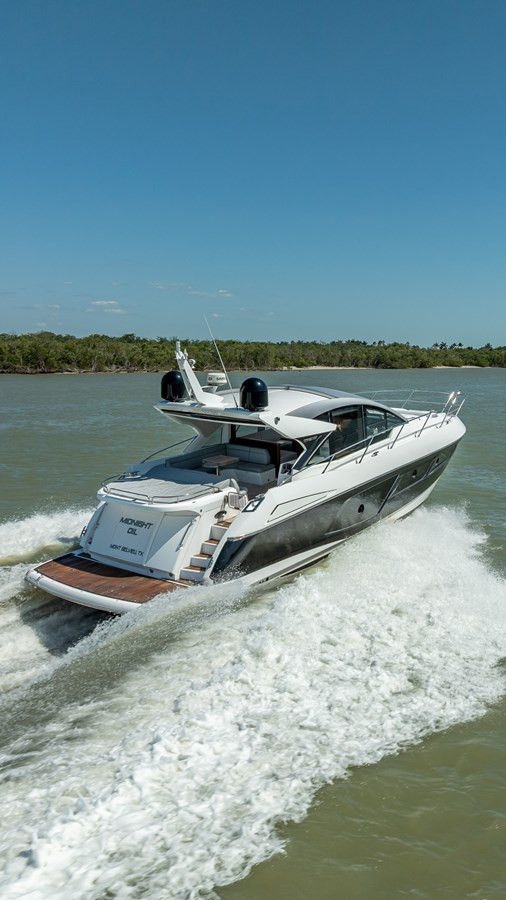https://arconyachts.ams3.digitaloceanspaces.com/122399/conversions/large_4766351-optimize.jpg