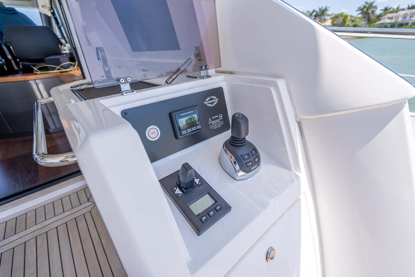 https://arconyachts.ams3.digitaloceanspaces.com/122424/conversions/large_4766364-optimize.jpg