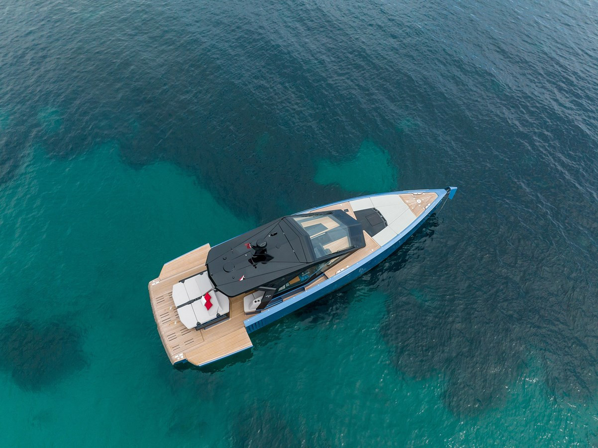 https://arconyachts.ams3.digitaloceanspaces.com/122456/conversions/large_4723025-optimize.jpg