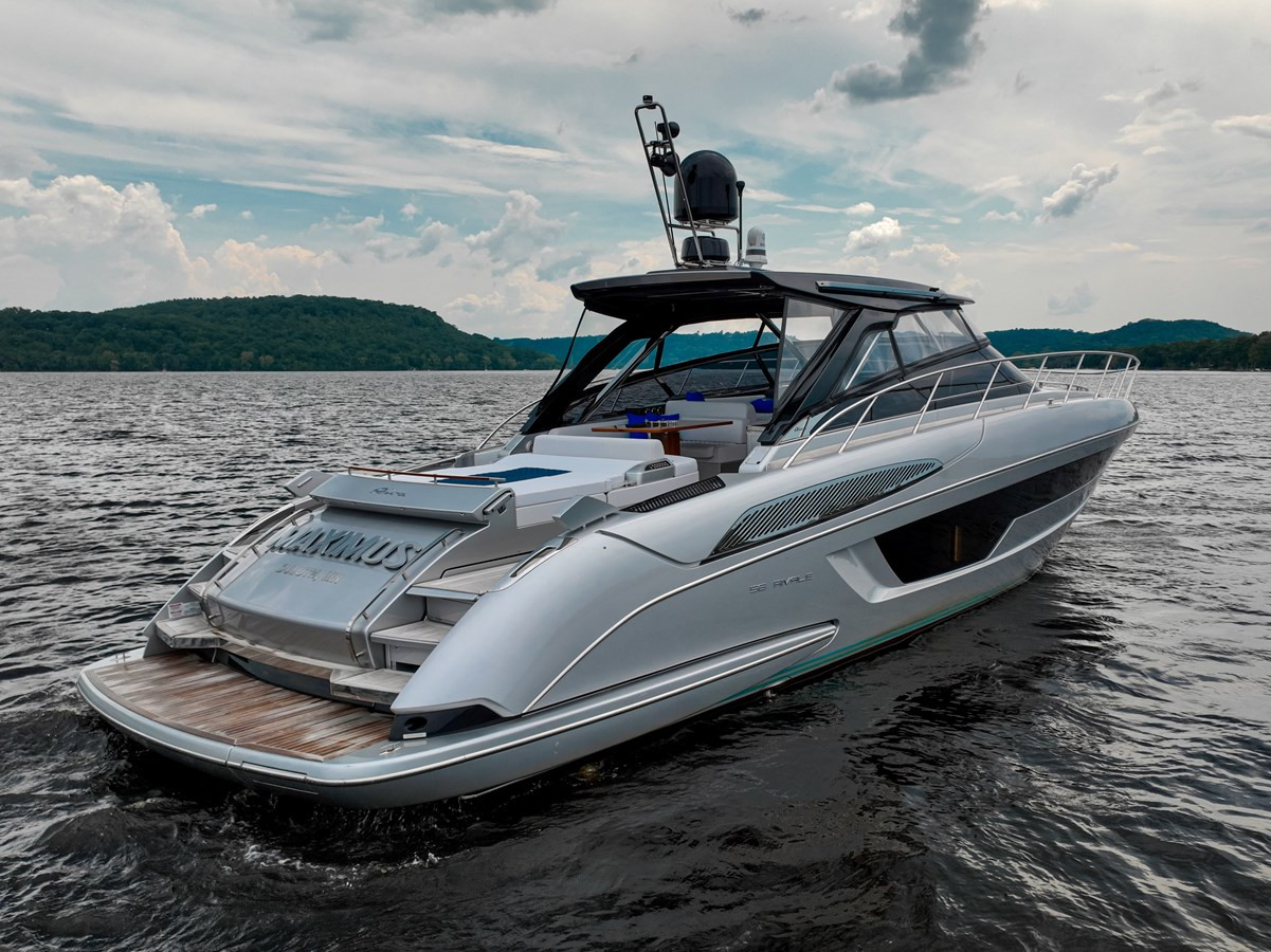 https://arconyachts.ams3.digitaloceanspaces.com/122516/conversions/large_4561522-optimize.jpg
