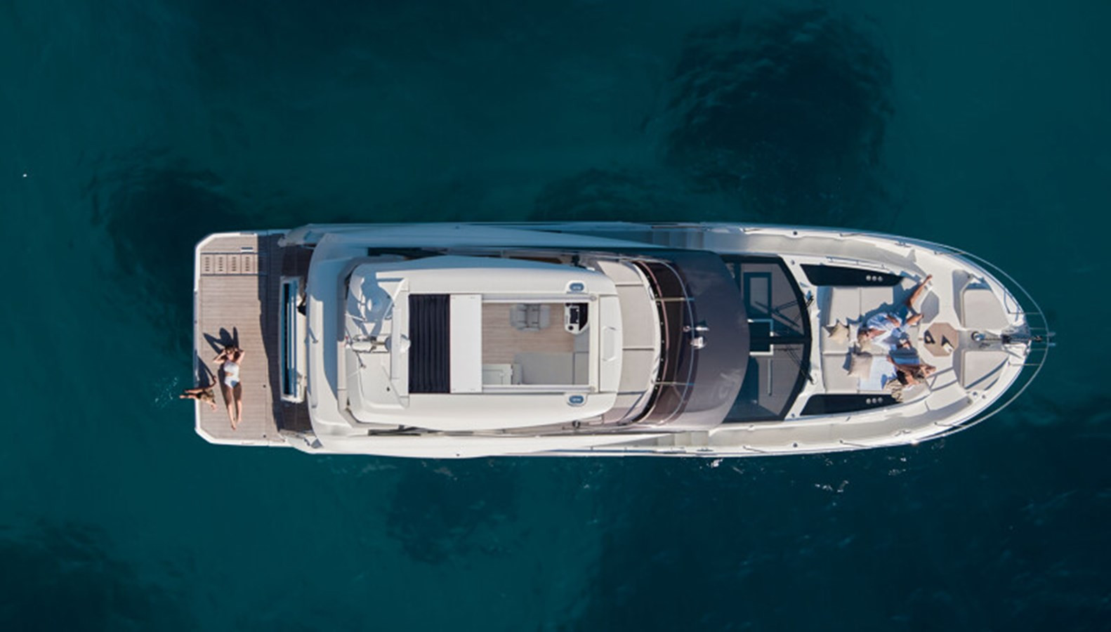 https://arconyachts.ams3.digitaloceanspaces.com/122529/conversions/large_4682207-optimize.jpg