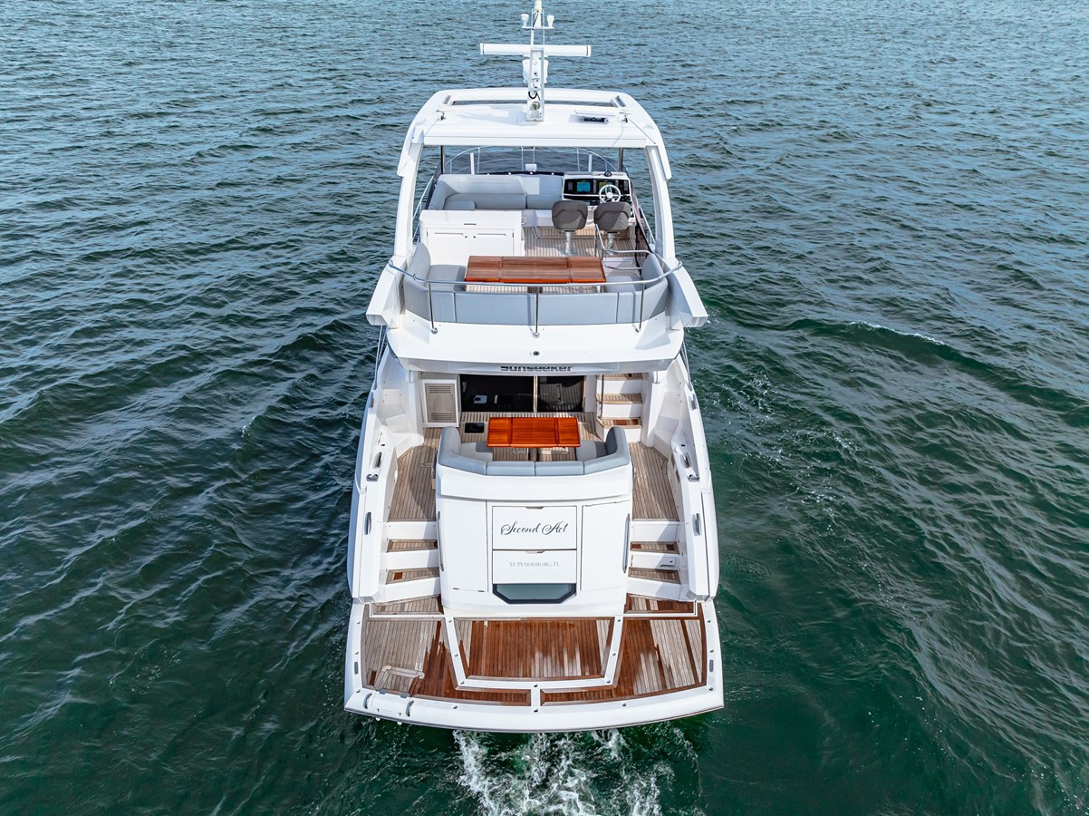 https://arconyachts.ams3.digitaloceanspaces.com/122654/conversions/large_4564547-optimize.jpg