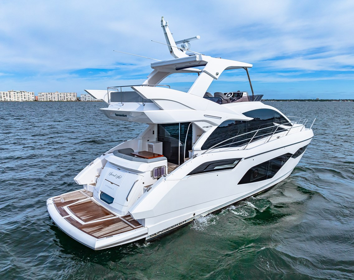 https://arconyachts.ams3.digitaloceanspaces.com/122656/conversions/large_4564548-optimize.jpg