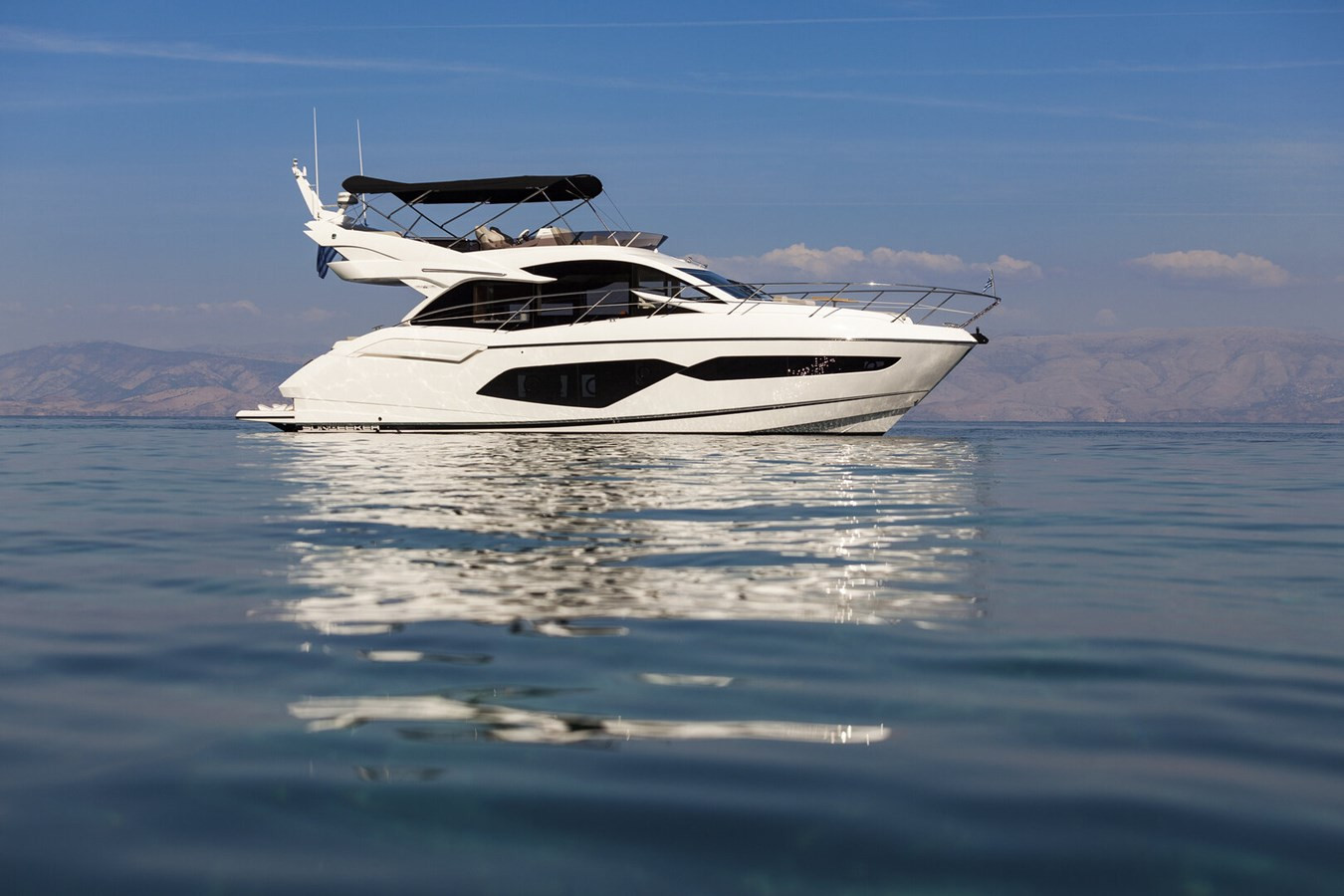 https://arconyachts.ams3.digitaloceanspaces.com/122664/conversions/large_4843031-optimize.jpg