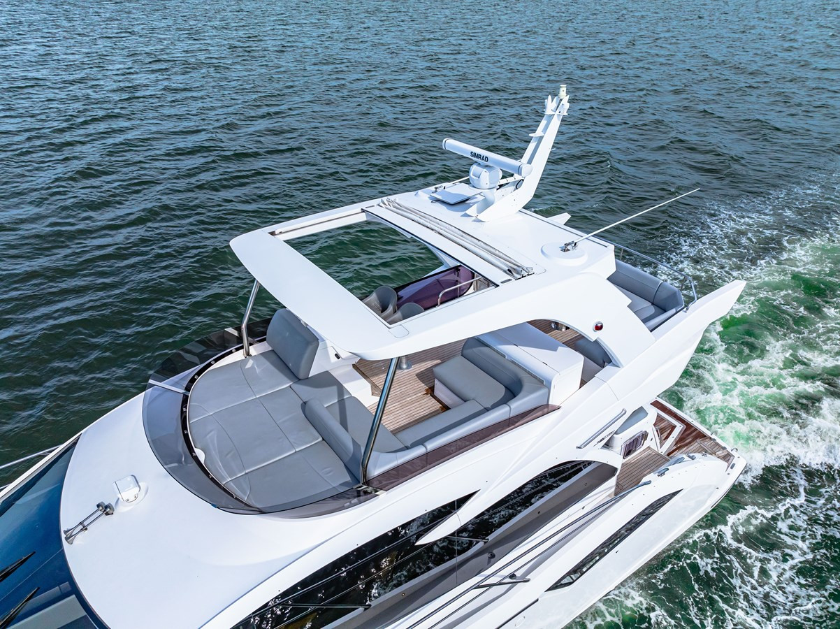 https://arconyachts.ams3.digitaloceanspaces.com/122682/conversions/large_4564558-optimize.jpg