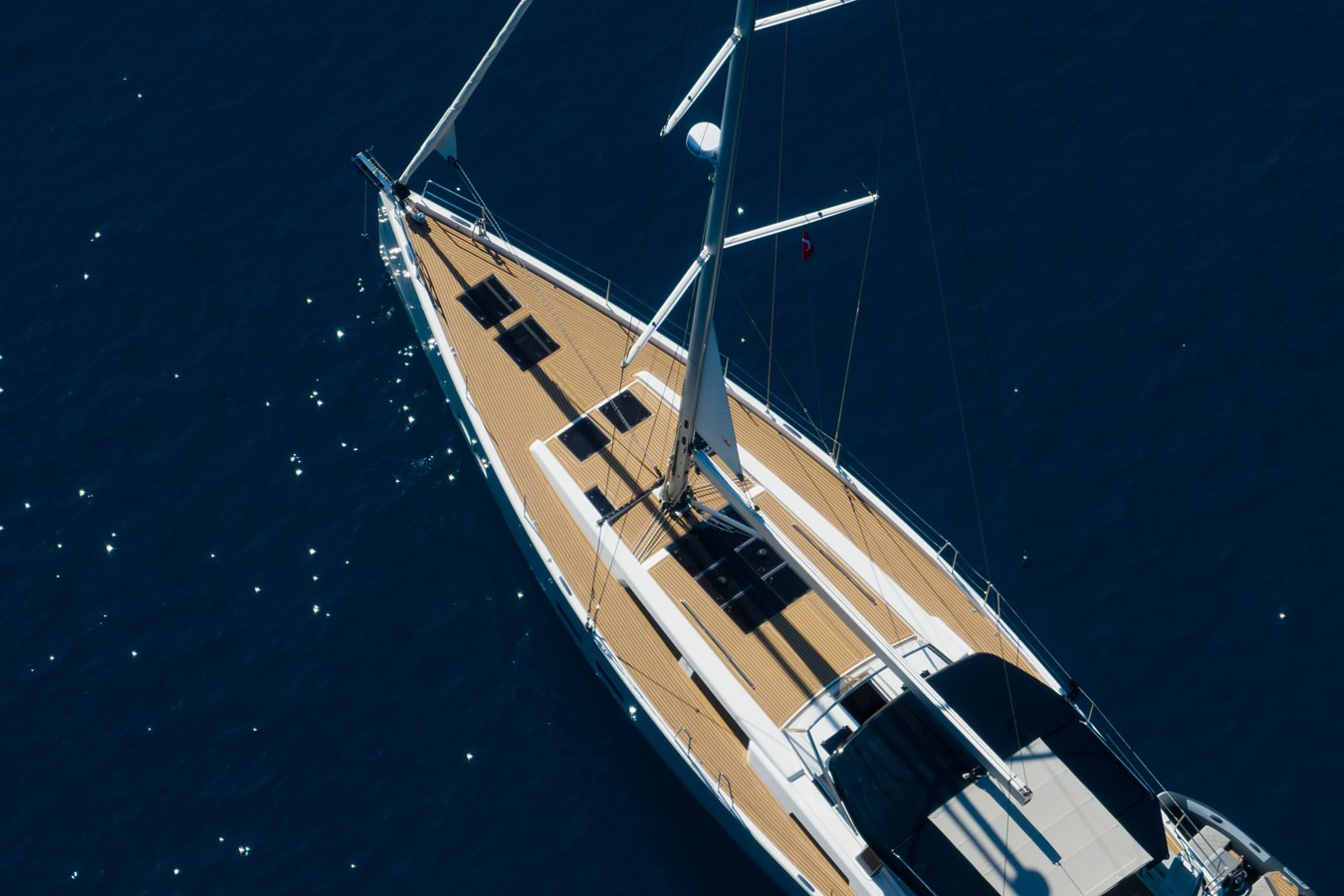 https://arconyachts.ams3.digitaloceanspaces.com/122721/conversions/large_4405780-optimize.jpg