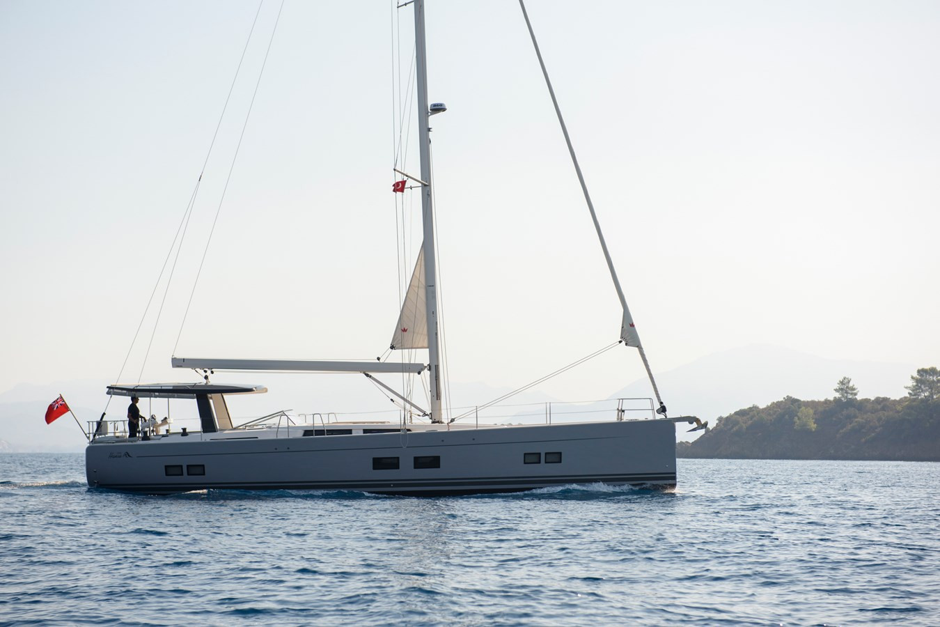 https://arconyachts.ams3.digitaloceanspaces.com/122741/conversions/large_4405788-optimize.jpg