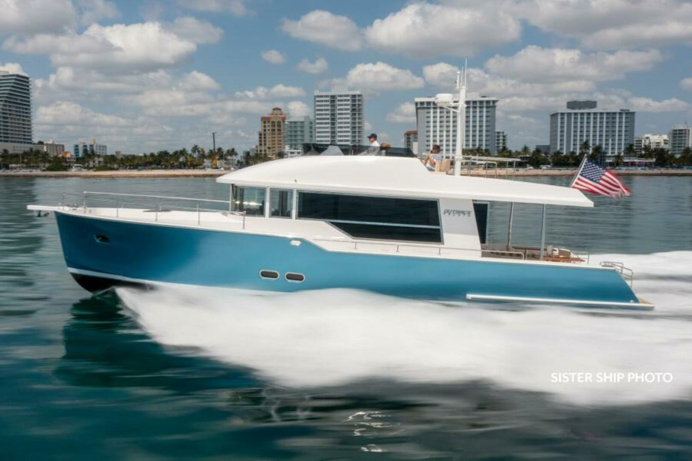https://arconyachts.ams3.digitaloceanspaces.com/122833/conversions/large_4858162-optimize.jpg
