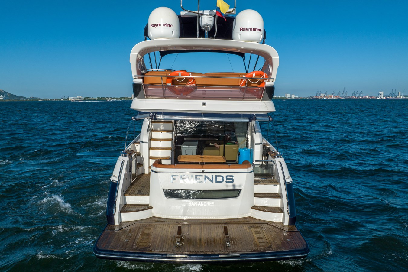https://arconyachts.ams3.digitaloceanspaces.com/123117/conversions/large_3686287-optimize.jpg