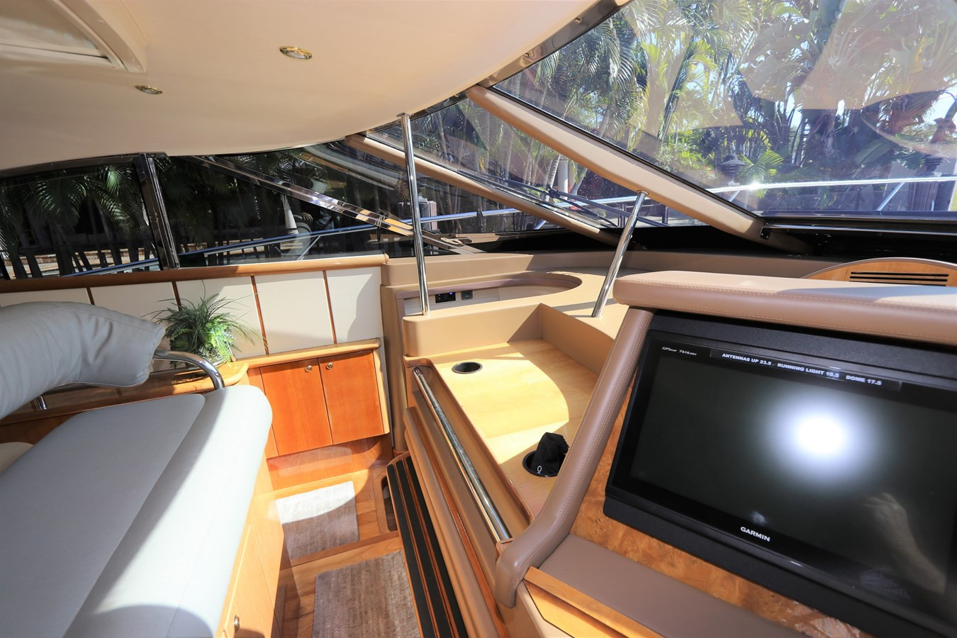 https://arconyachts.ams3.digitaloceanspaces.com/123148/conversions/large_3478825-optimize.jpg