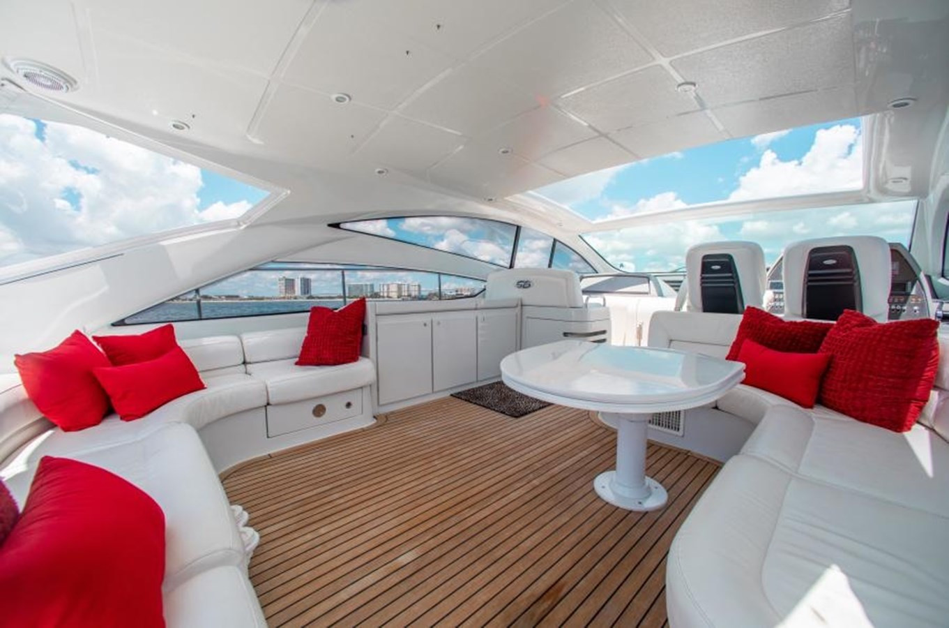 https://arconyachts.ams3.digitaloceanspaces.com/123323/conversions/large_4053075-optimize.jpg