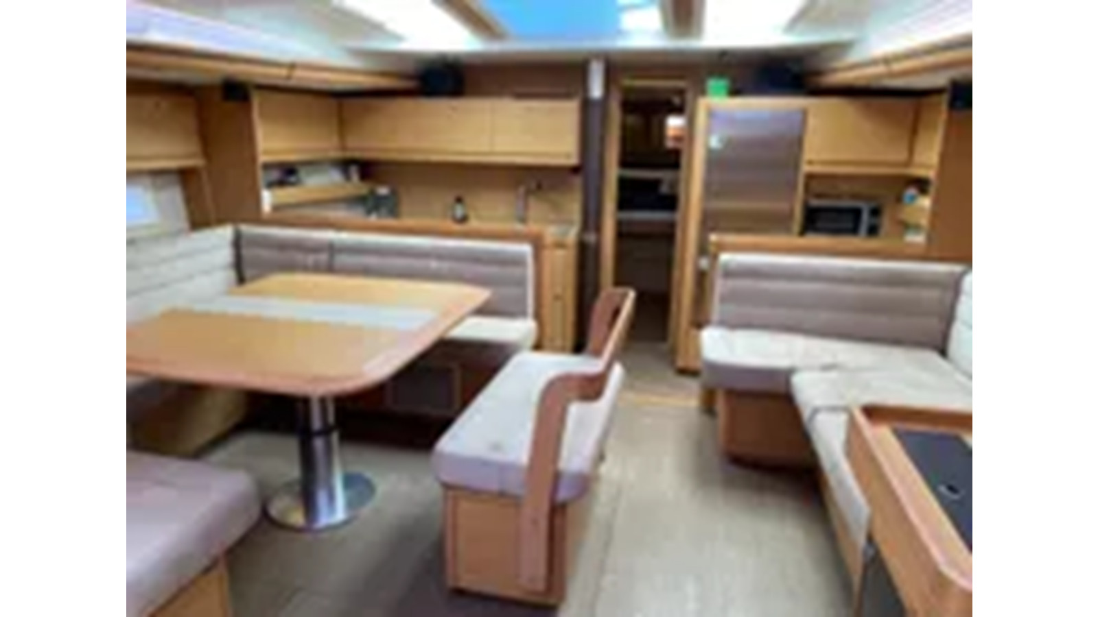 https://arconyachts.ams3.digitaloceanspaces.com/123473/conversions/large_4324775-optimize.jpg