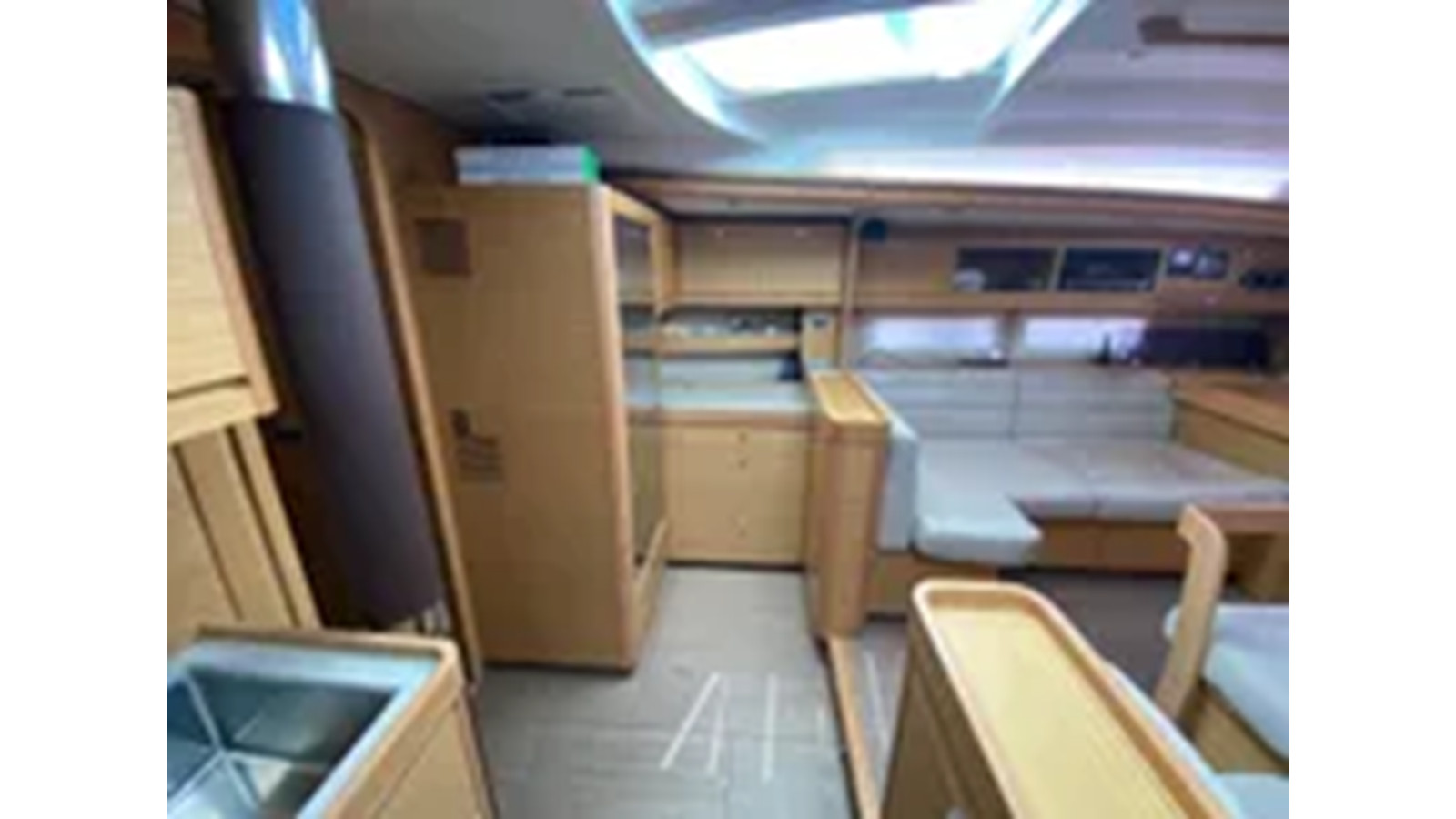 https://arconyachts.ams3.digitaloceanspaces.com/123506/conversions/large_4324787-optimize.jpg