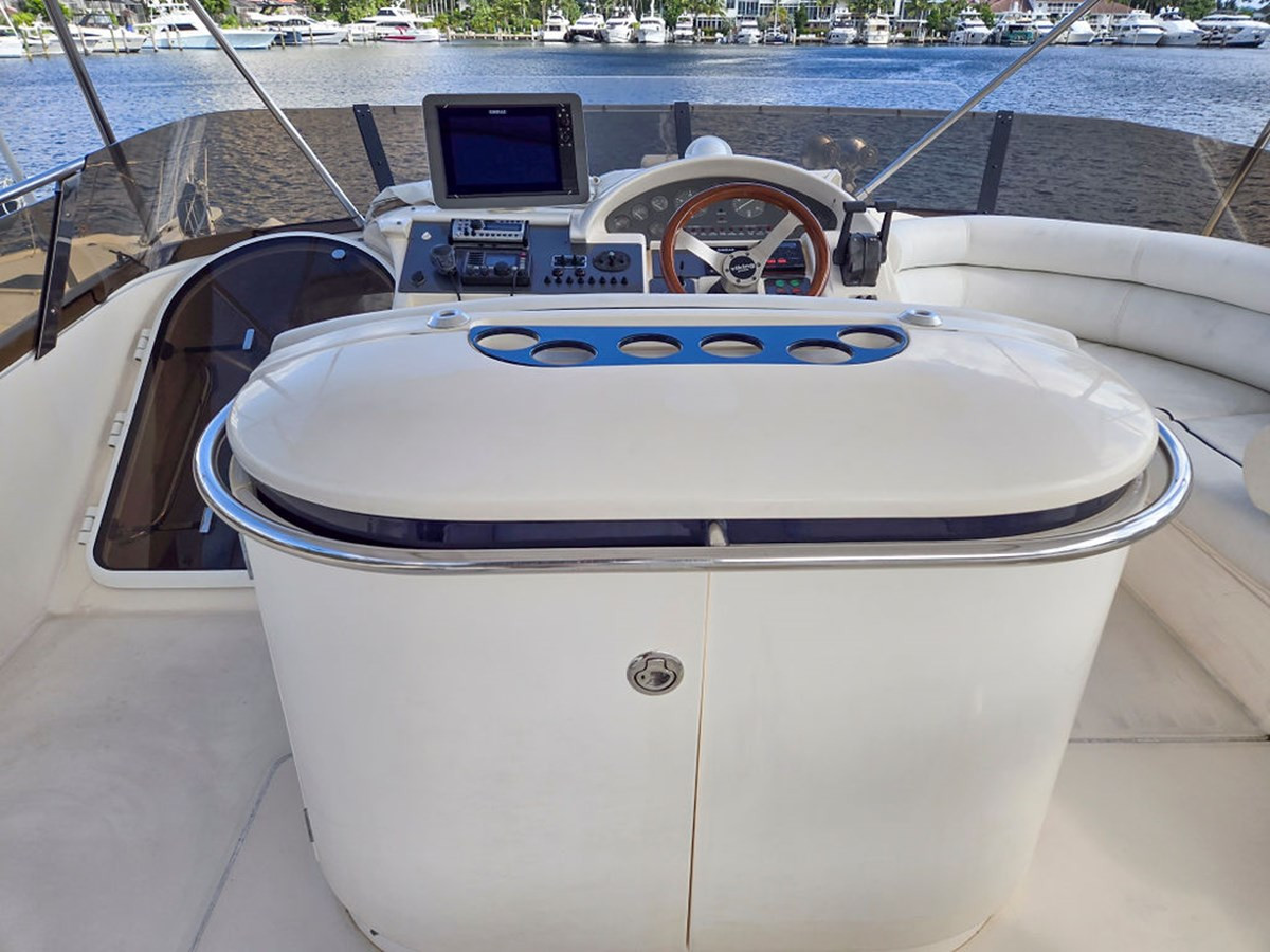 https://arconyachts.ams3.digitaloceanspaces.com/123618/conversions/large_4549032-optimize.jpg