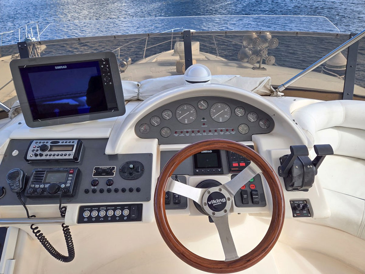 https://arconyachts.ams3.digitaloceanspaces.com/123620/conversions/large_4549033-optimize.jpg