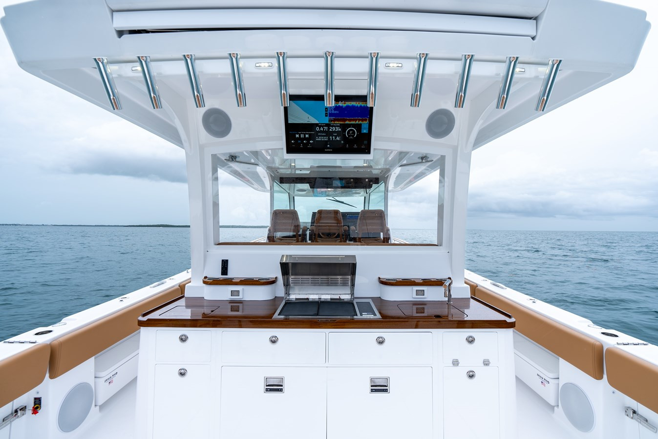 https://arconyachts.ams3.digitaloceanspaces.com/123647/conversions/large_4584680-optimize.jpg