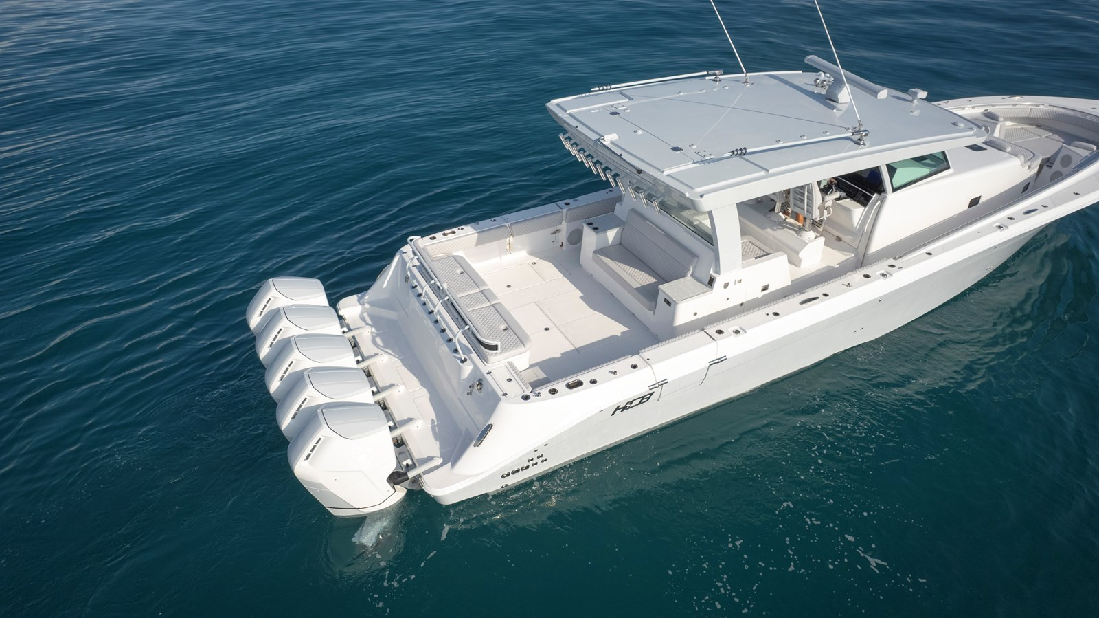 https://arconyachts.ams3.digitaloceanspaces.com/123707/conversions/large_4584842-optimize.jpg