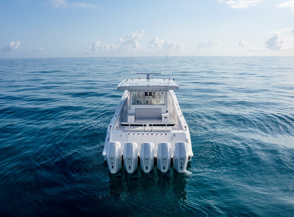 https://arconyachts.ams3.digitaloceanspaces.com/123710/conversions/large_4584843-optimize.jpg
