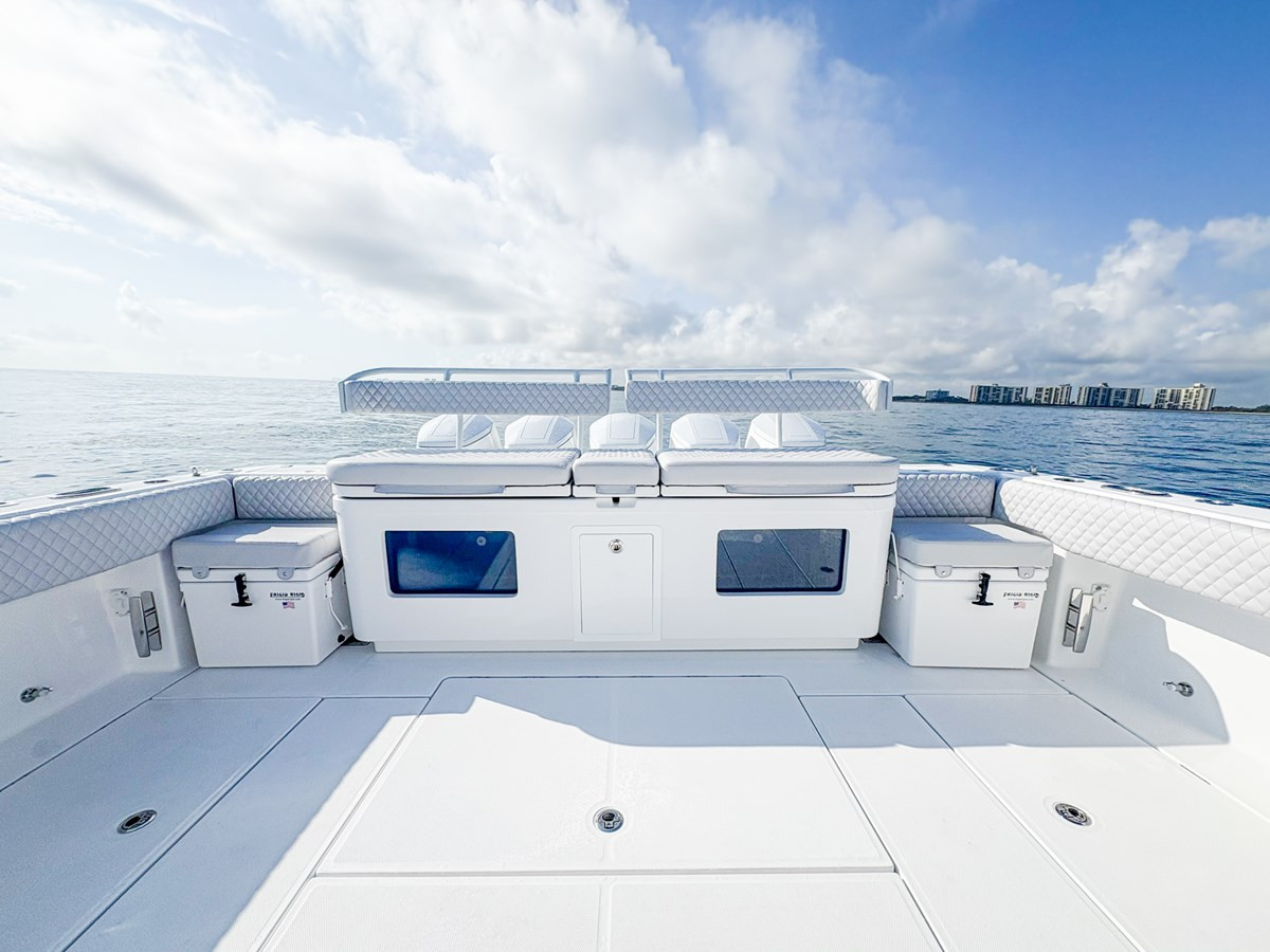 https://arconyachts.ams3.digitaloceanspaces.com/123717/conversions/large_4584852-optimize.jpg