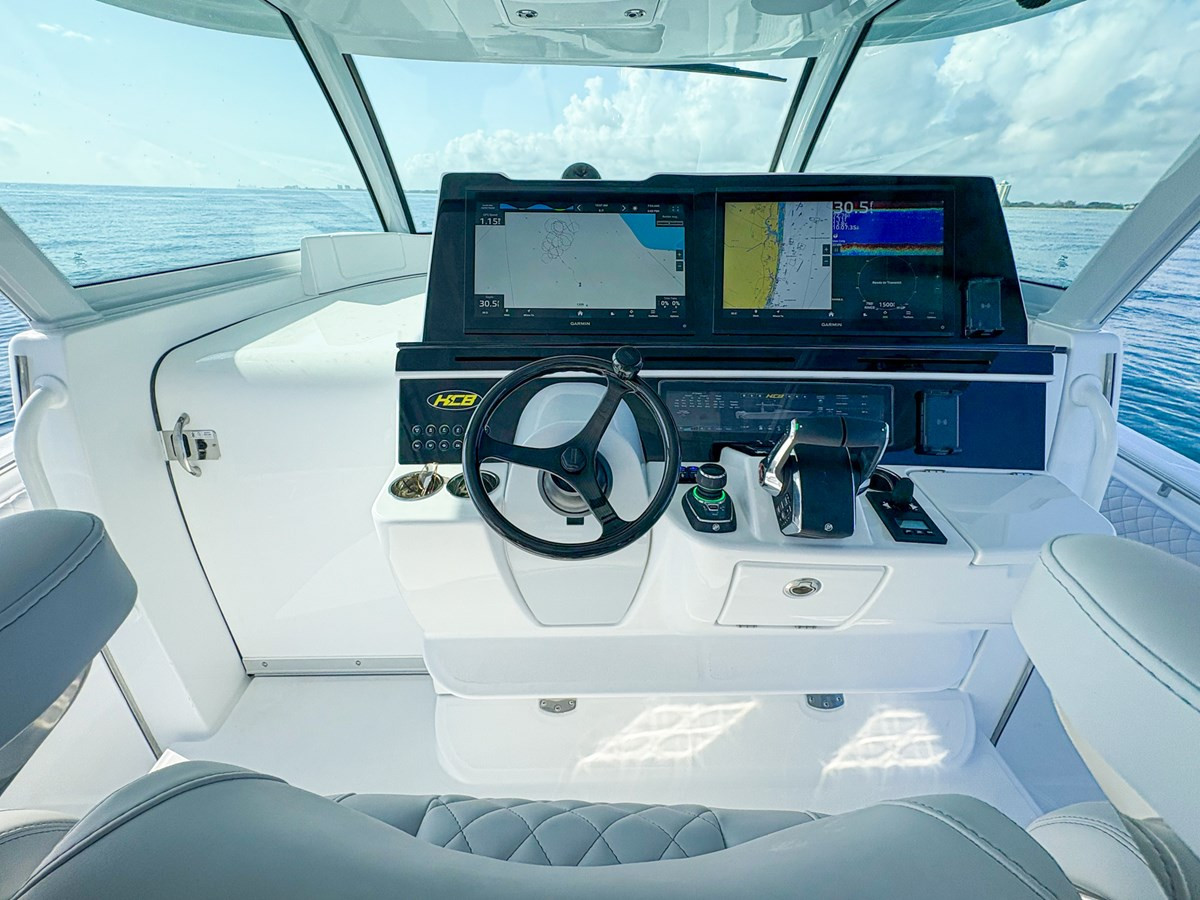 https://arconyachts.ams3.digitaloceanspaces.com/123746/conversions/large_4584862-optimize.jpg