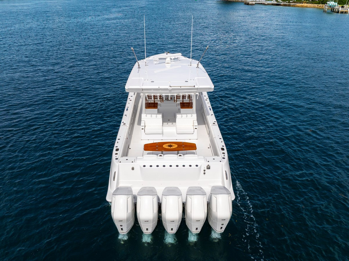 https://arconyachts.ams3.digitaloceanspaces.com/123792/conversions/large_4747214-optimize.jpg