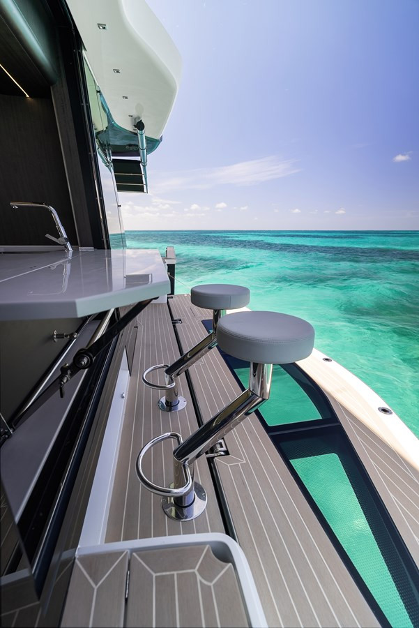 https://arconyachts.ams3.digitaloceanspaces.com/123832/conversions/large_4731193-optimize.jpg